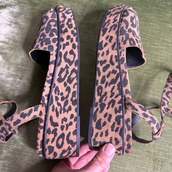 GB Gianni Bini Leopard Sweet Talk Leather Suede Platform Sandal Size 8.5 - Picture 6 of 9